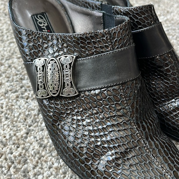 Brighton Rhyme mule heels - Picture 5 of 9